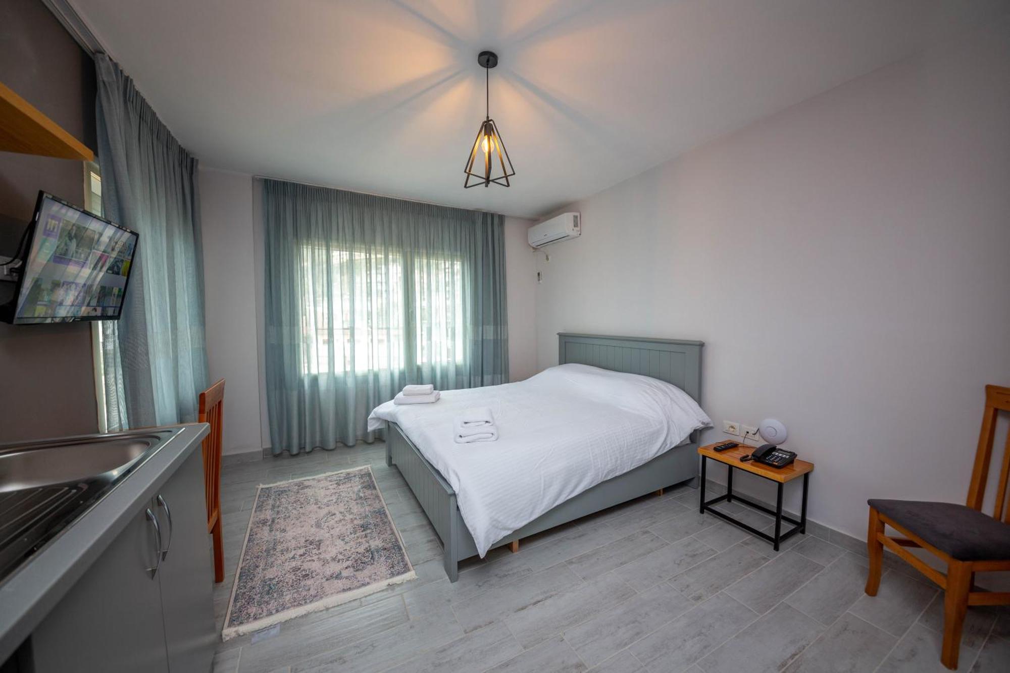 Vlorë Aerial Hotel & Spa מראה חיצוני תמונה