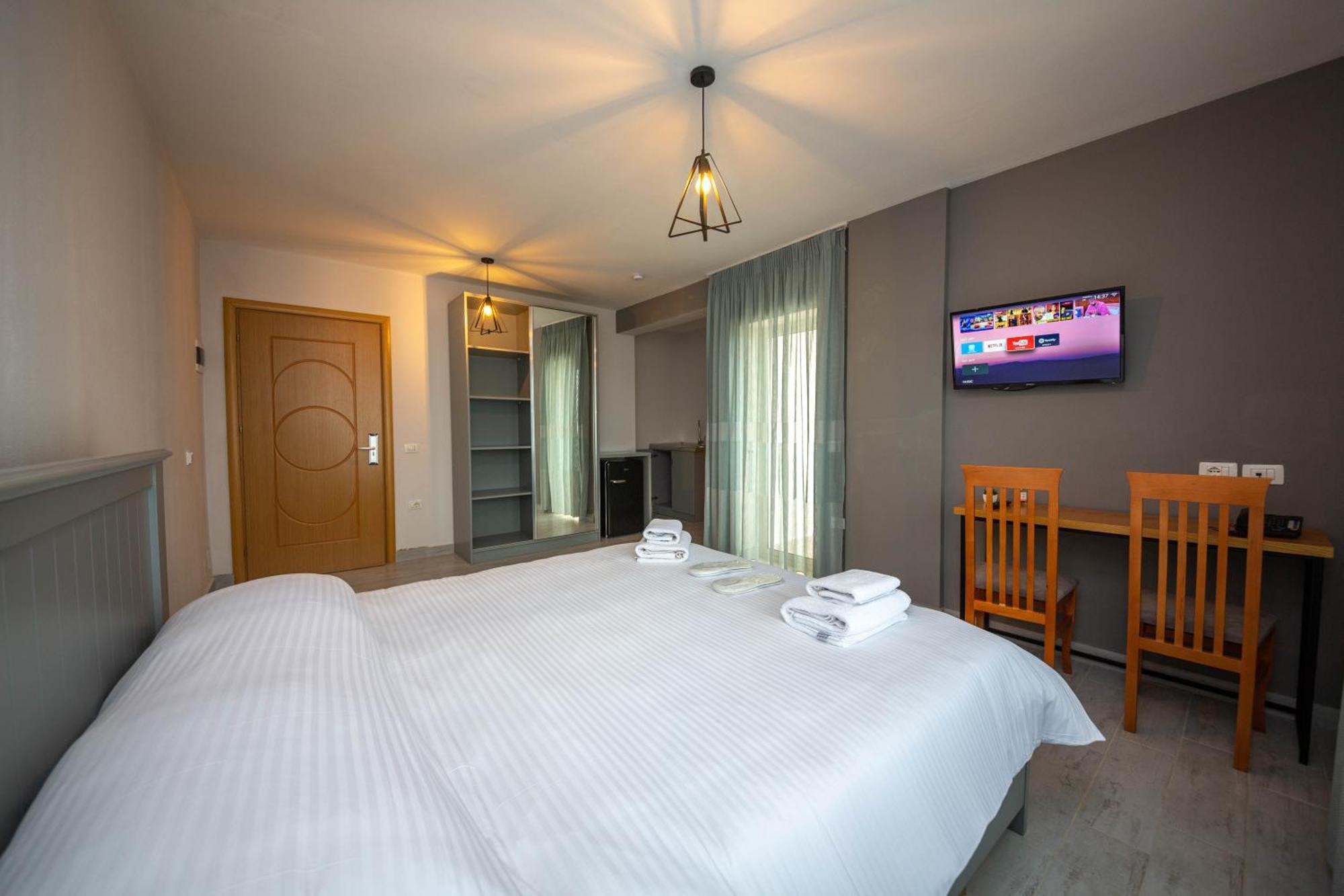 Vlorë Aerial Hotel & Spa מראה חיצוני תמונה