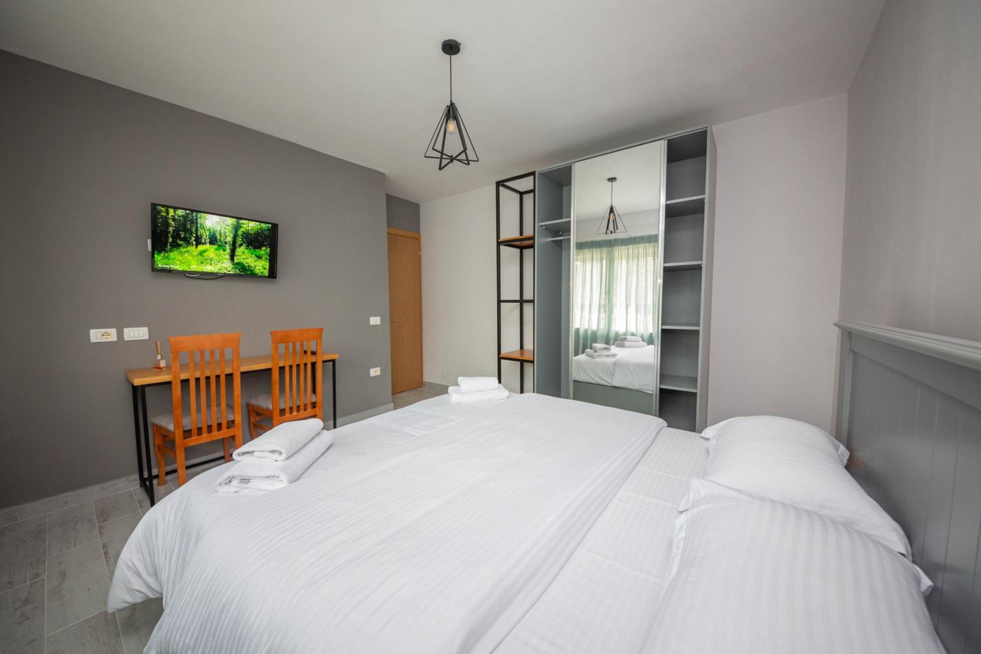 Vlorë Aerial Hotel & Spa מראה חיצוני תמונה