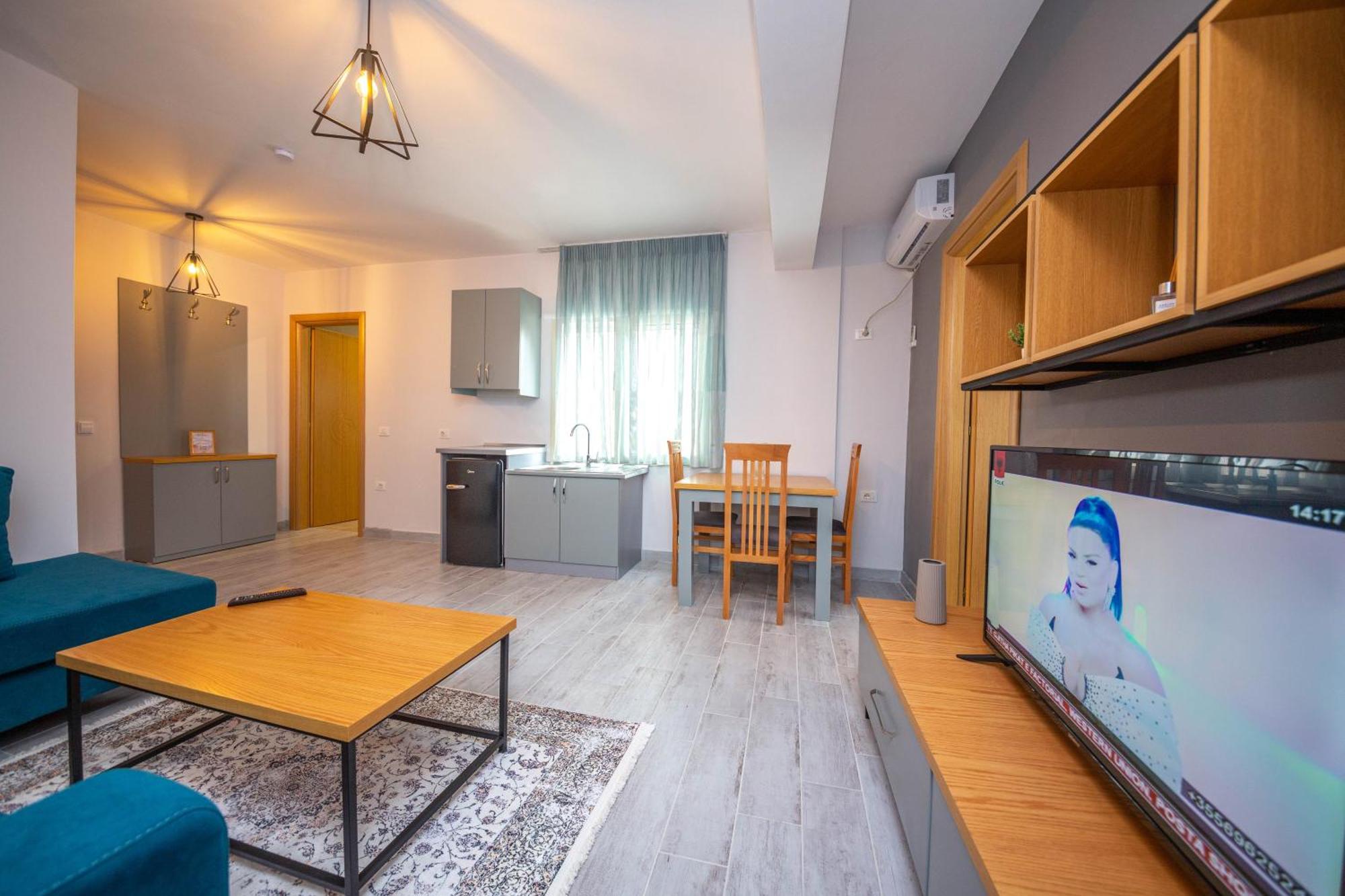Vlorë Aerial Hotel & Spa מראה חיצוני תמונה